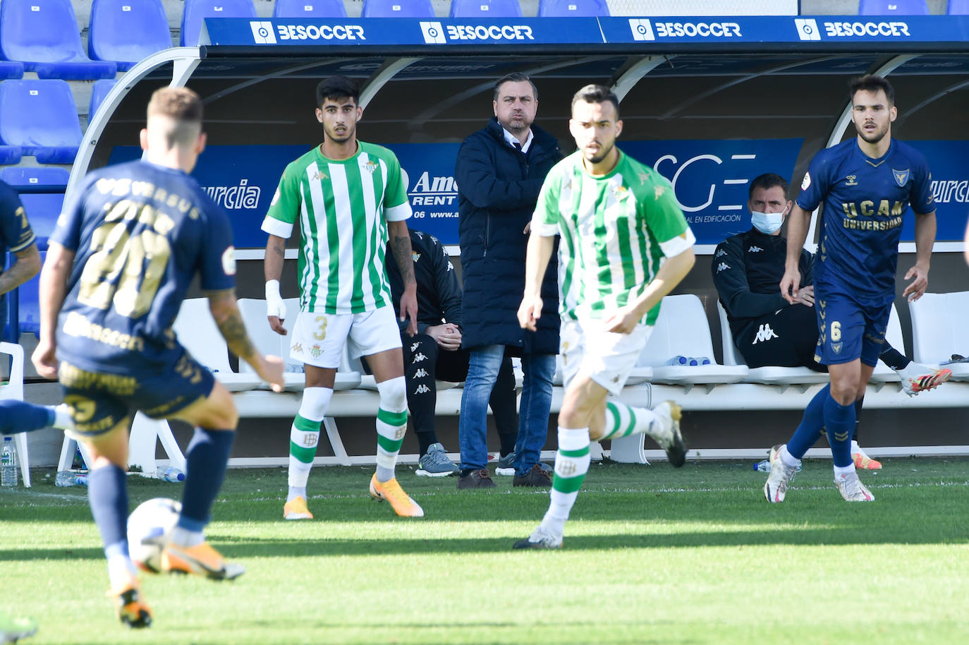 Fotos: El empate entre el UCAM Murcia CF y el Betis, en imágenes