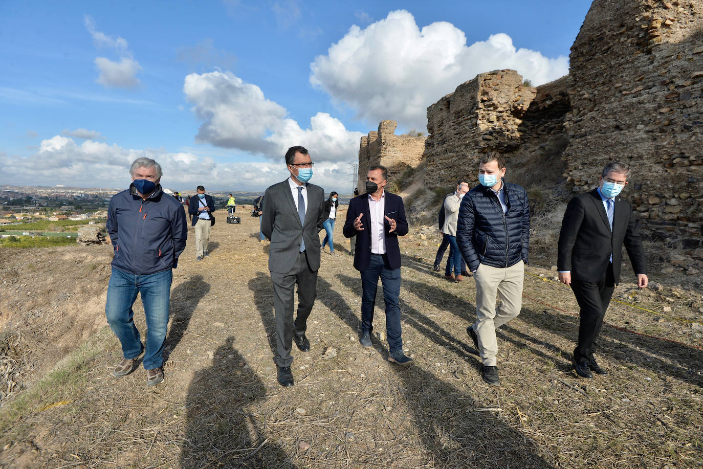 Fotos: Visita al Palacio Mardanisí del Castillejo de Monteagudo, donde comienzan los trabajos de georradar