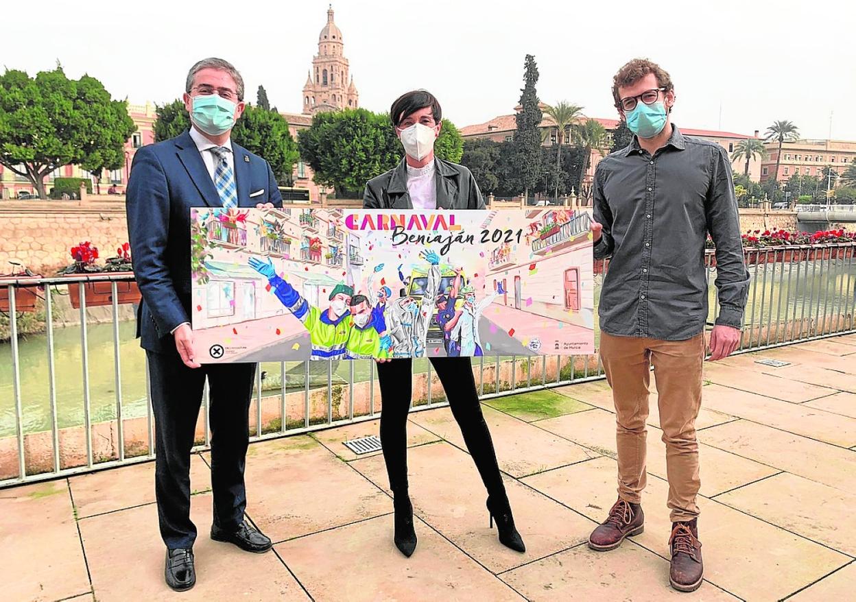 Jesús Pacheco, Carolina Cánovas y Luis Cenal, en la presentación del cartel del Carnaval de Beniaján.