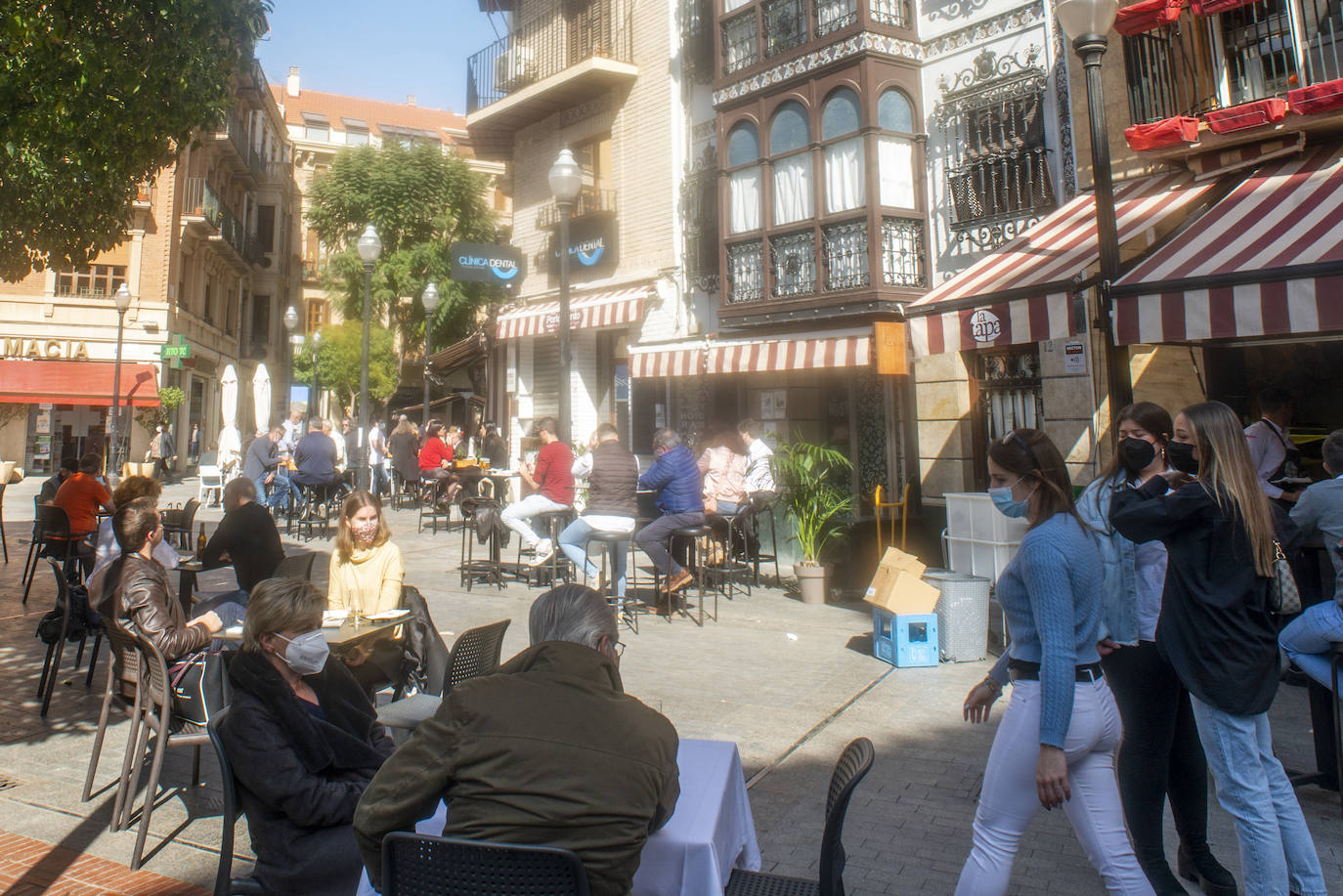 Fotos: Ambiente en las terrazas de Murcia el segundo día de su reapertura