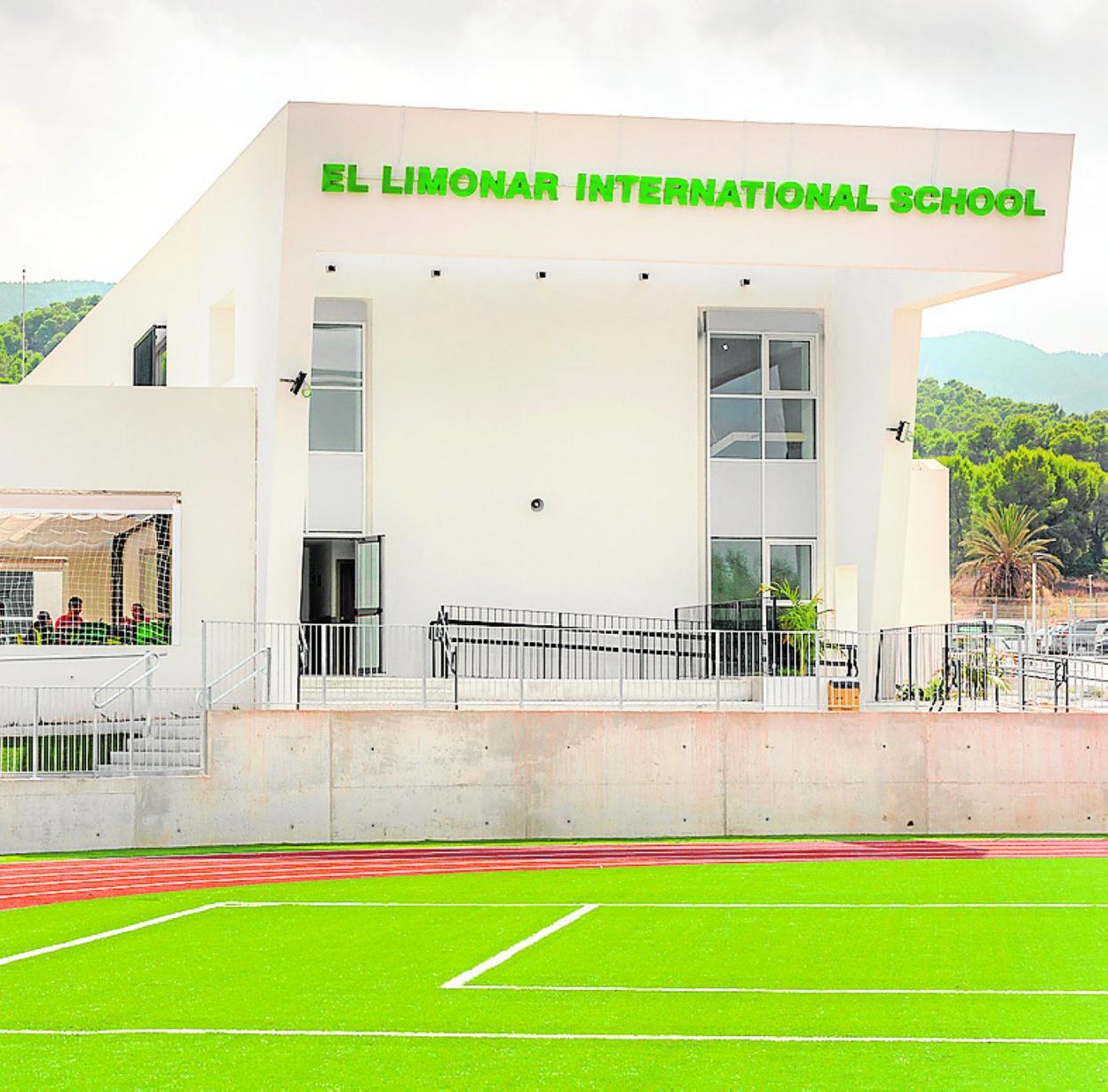 ELIS Murcia cuenta con nuevas y modernas instalaciones en La Alberca. 