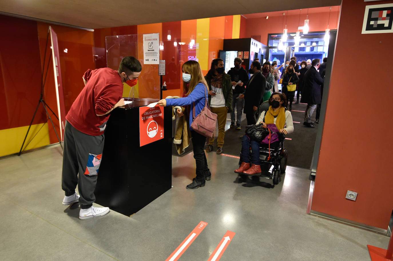 Fotos: El público regresa al Teatro Circo Murcia tras la obligada pausa