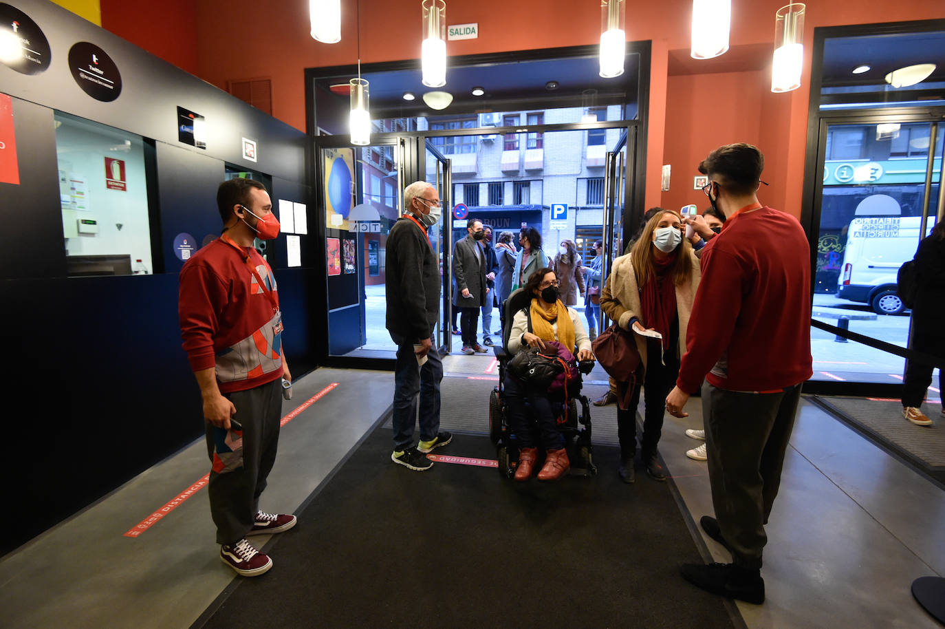 Fotos: El público regresa al Teatro Circo Murcia tras la obligada pausa