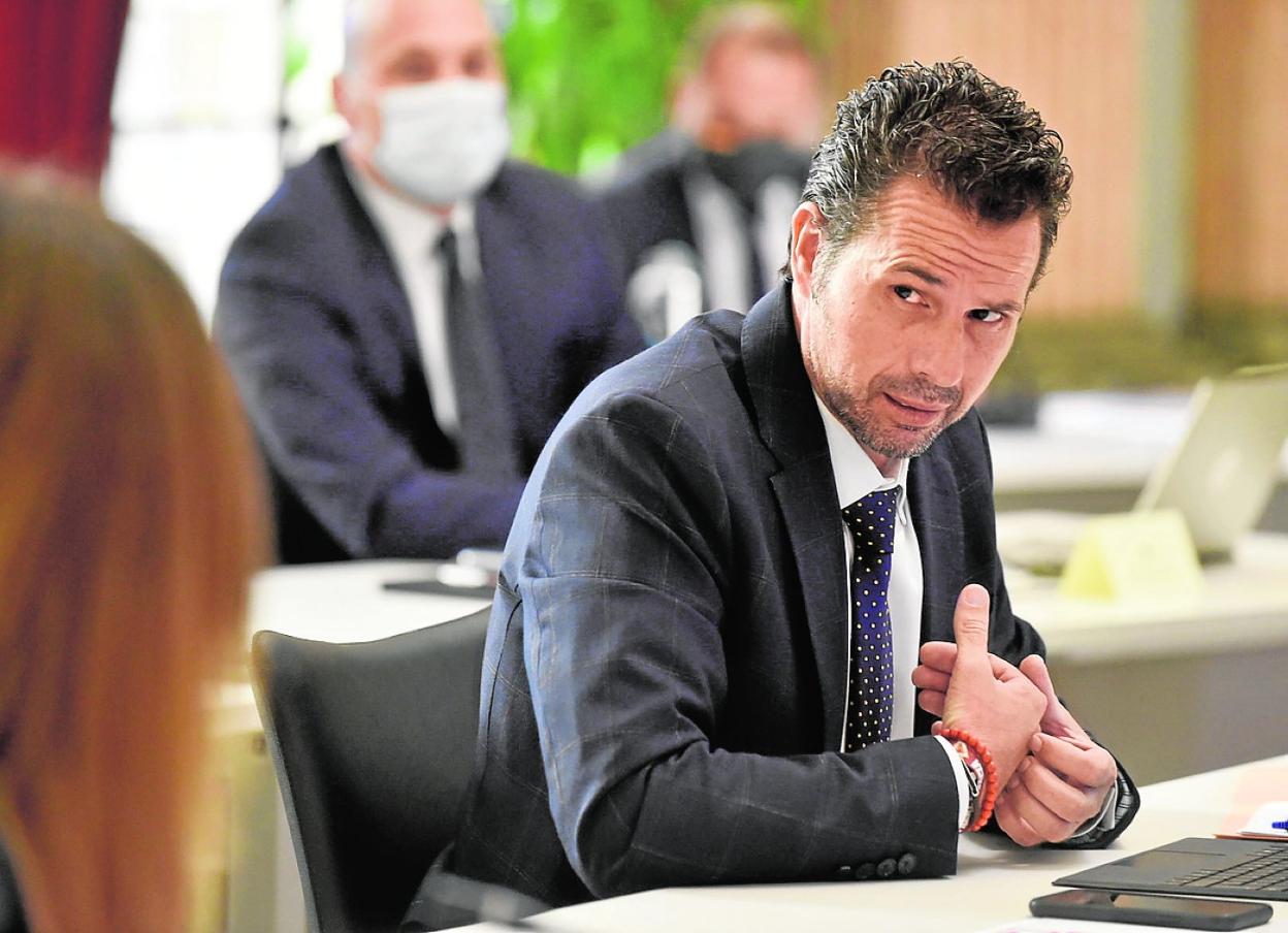 Mario Gómez, concejal de Ciudadanos, durante un Pleno del Ayuntamiento. 