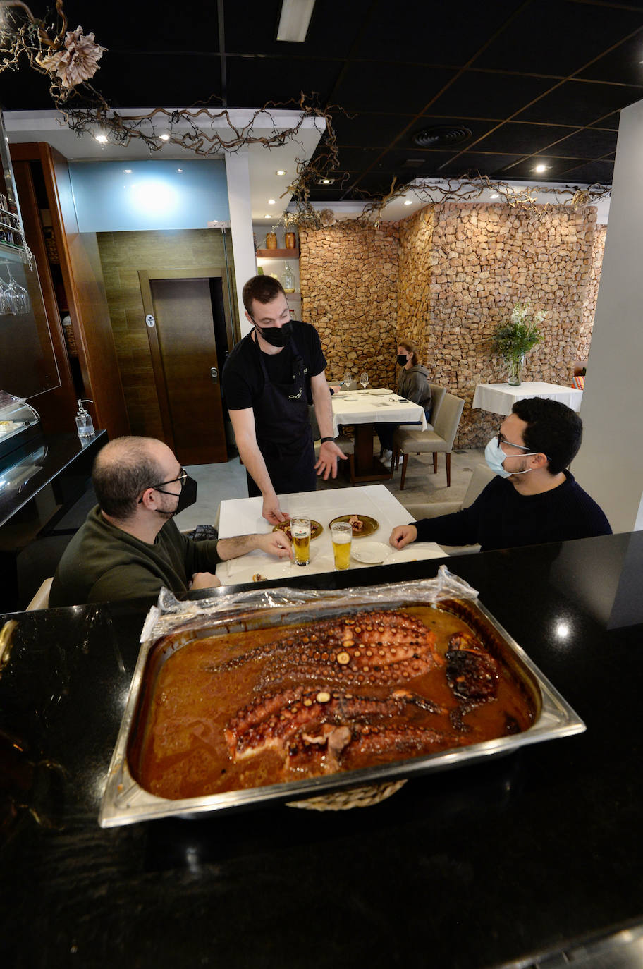 Fotos: Abre el interior de los bares y restaurantes de Murcia y otros 36 municipios