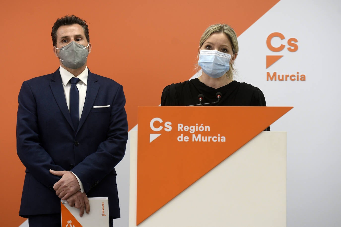 Fotos: Ana Martínez Vidal explica la moción de censura presentada junto al PSOE