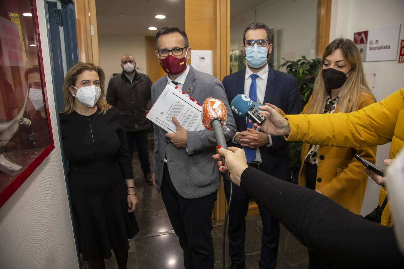 Fotos: PSOE y Cs presentan una moción de censura en la Asamblea Regional