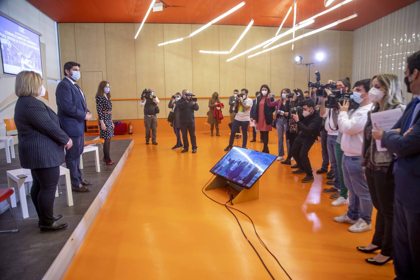 Fotos: COEC avisa de que sin AVE ni Corredor la economía comarcal se ralentizará