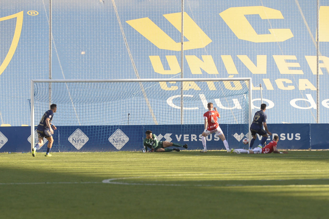 Fotos: El empate entre el UCAM Murcia y el Real Murcia, en imágenes