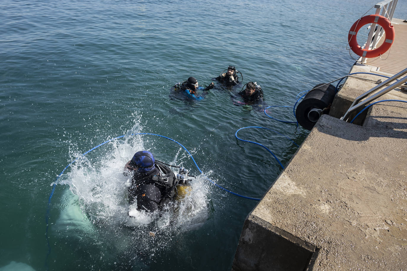 Fotos: El instituto Hespérides logra el reconocimiento mundial de 3 ciclos de FP