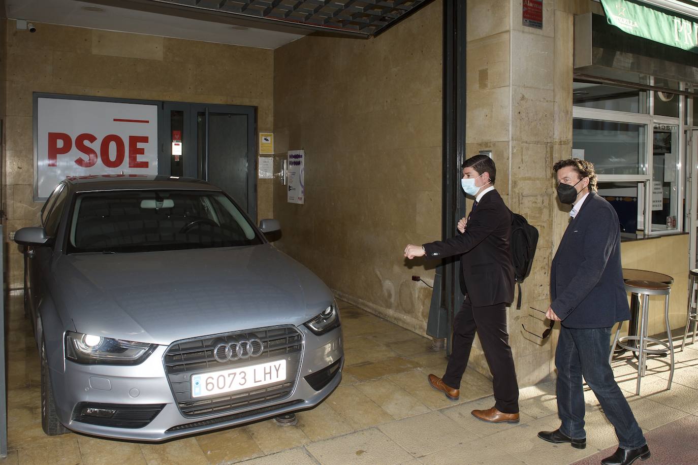 Fotos: Reunión de trabajo entre PSOE y de Ciudadanos