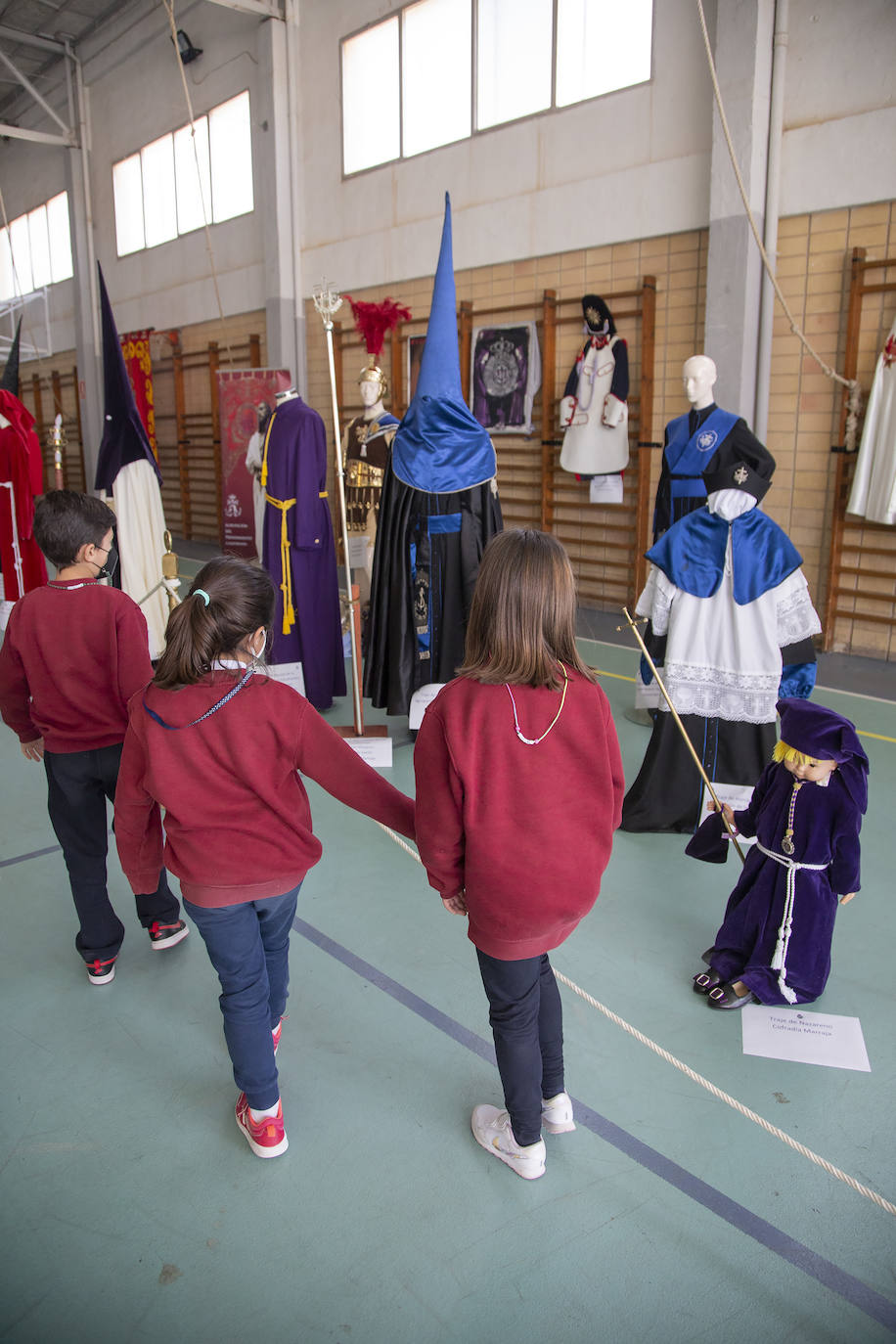 Fotos: El Colegio Hispania de Cartagena evoca la «pasión» por las procesiones