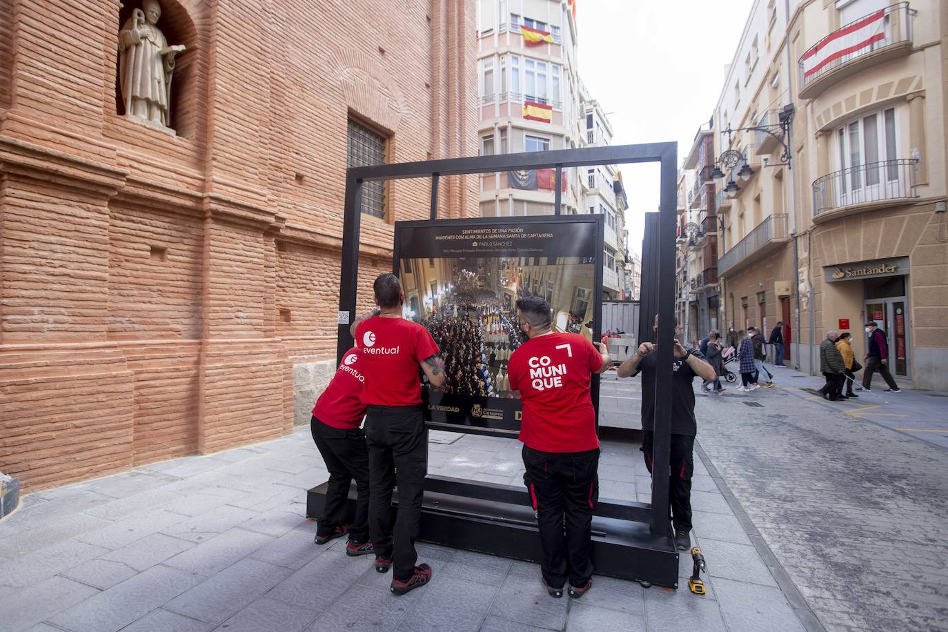 Fotos: LA VERDAD reaviva el espíritu de los desfiles de Semana Santa con una exposición fotográfica en Cartagena