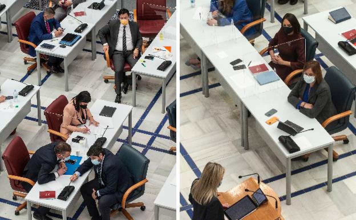 López Miras habla con el portavoz del PP, Joaquín Segado. Al fondo, Juan José Molina, de Cs. Isabel Franco y Valle Miguélez escuchan a Martínez Vidal, que utilizó un dispositivo electrónico para cronometrar su discurso. Miguélez se sienta en el escaño que antes ocupaba Vidal.