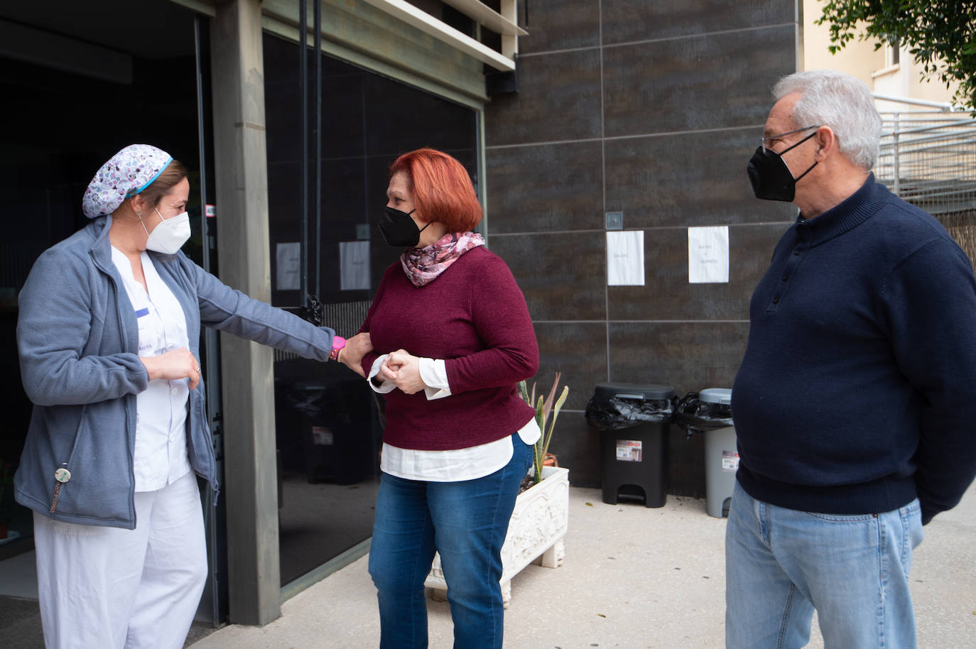 Fotos: Primera salida de dos hermanas de la residencia de discapacitados de Churra desde el inicio de la pandemia