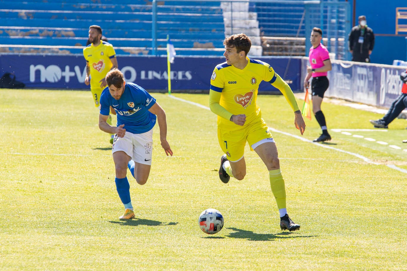 Fotos: El Lorca Deportiva vuelve a caer en Linares