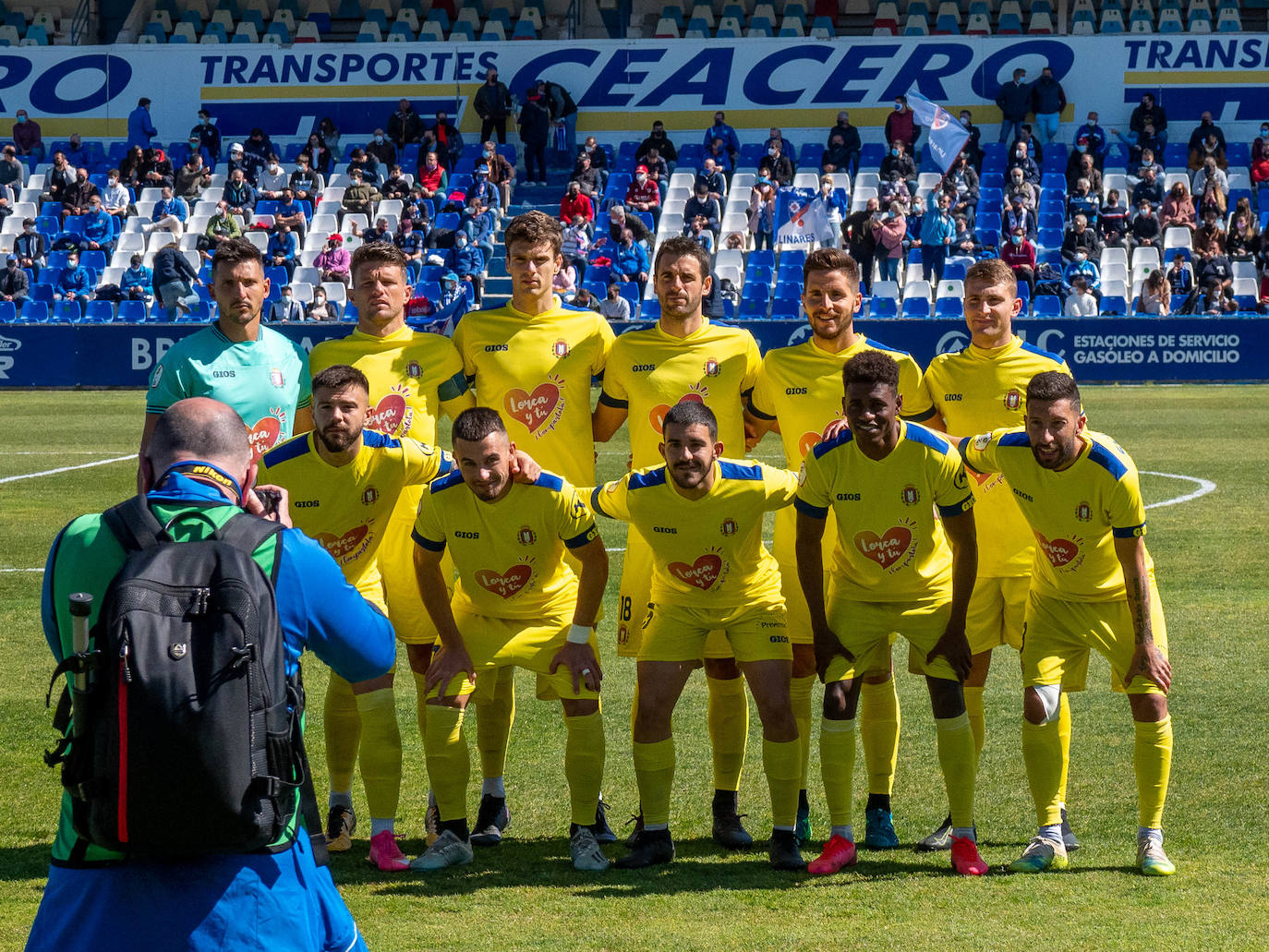 Fotos: El Lorca Deportiva vuelve a caer en Linares