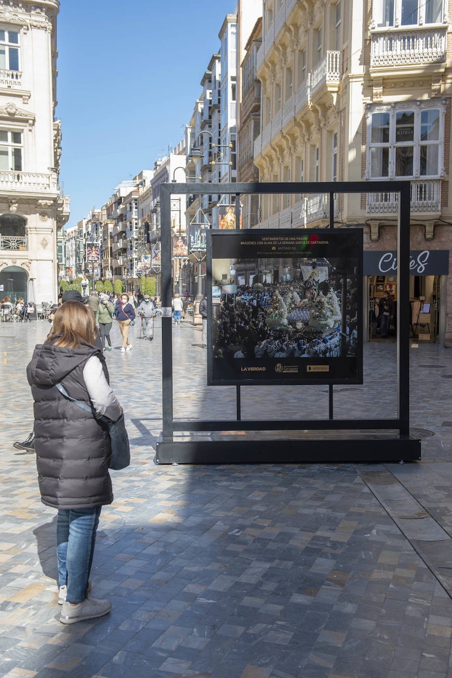 Fotos: El Ayuntamiento de Cartagena y el diario La Verdad tran la Semana Santa a las calles de la ciudad