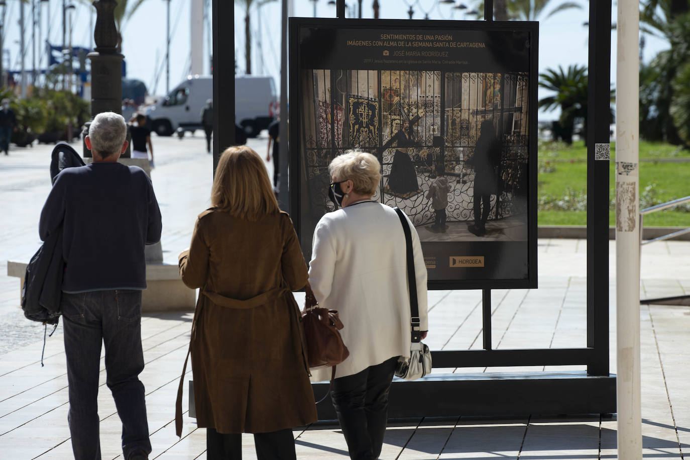 Fotos: El Ayuntamiento de Cartagena y el diario La Verdad tran la Semana Santa a las calles de la ciudad