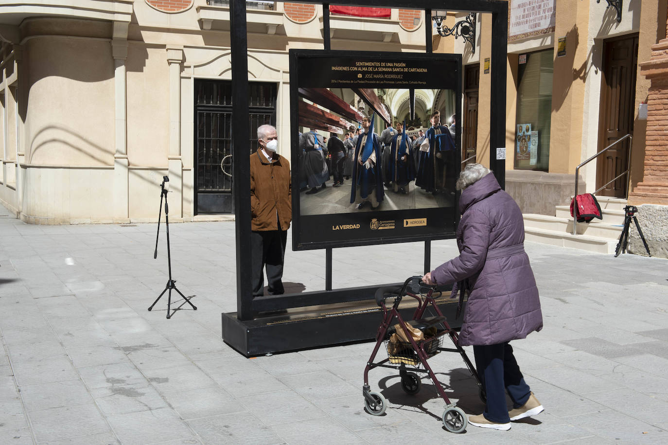 Fotos: El Ayuntamiento de Cartagena y el diario La Verdad tran la Semana Santa a las calles de la ciudad