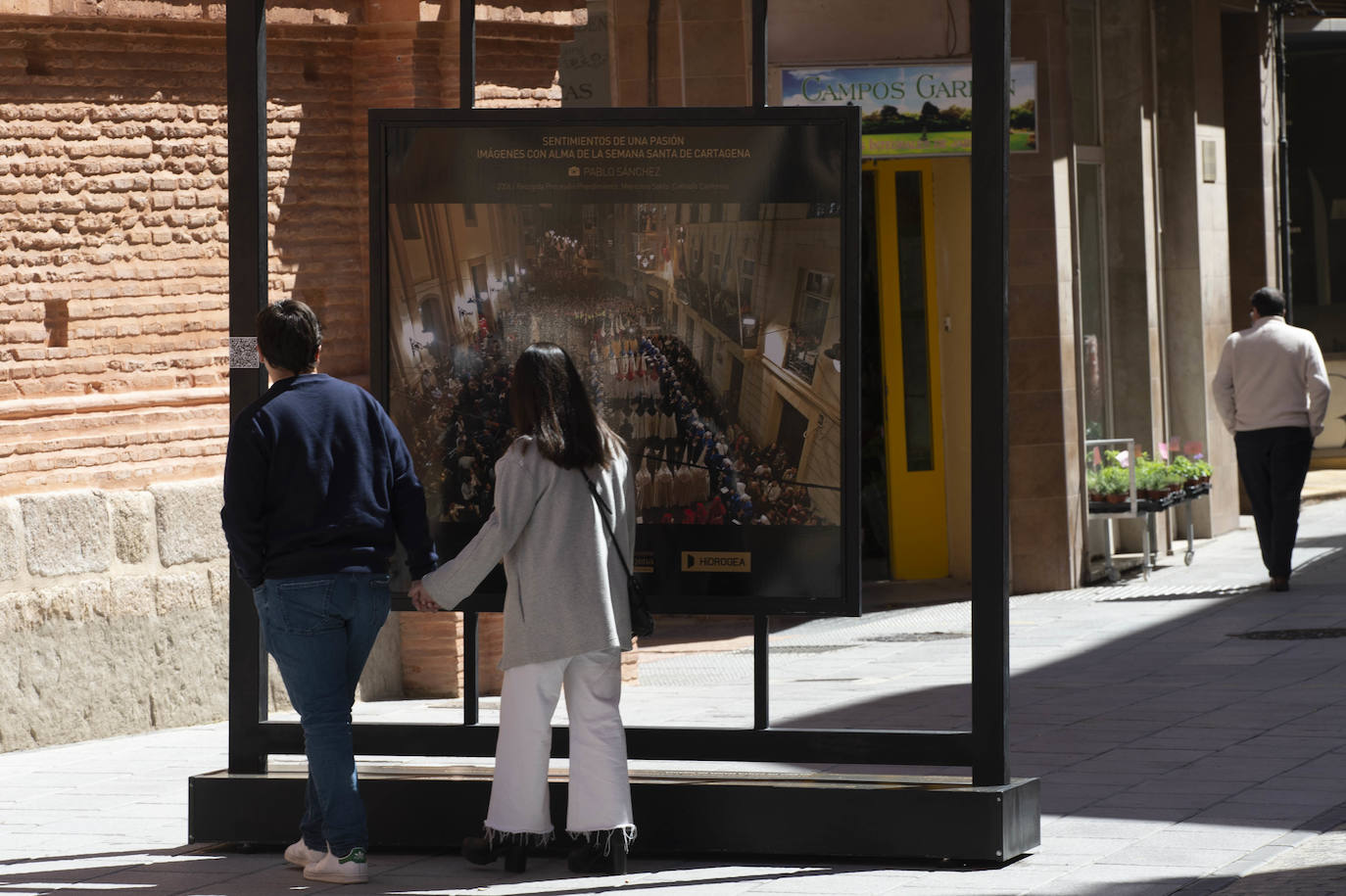 Fotos: El Ayuntamiento de Cartagena y el diario La Verdad tran la Semana Santa a las calles de la ciudad