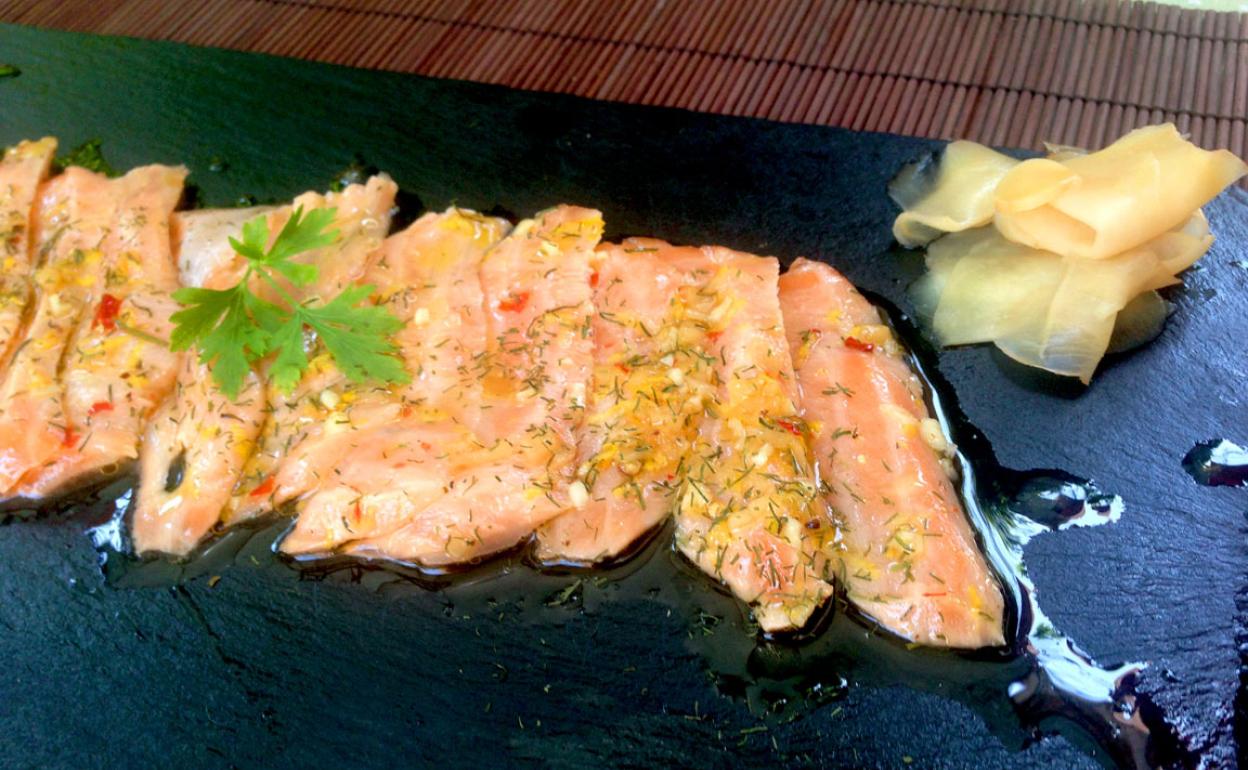 Salmón en marinado ligero