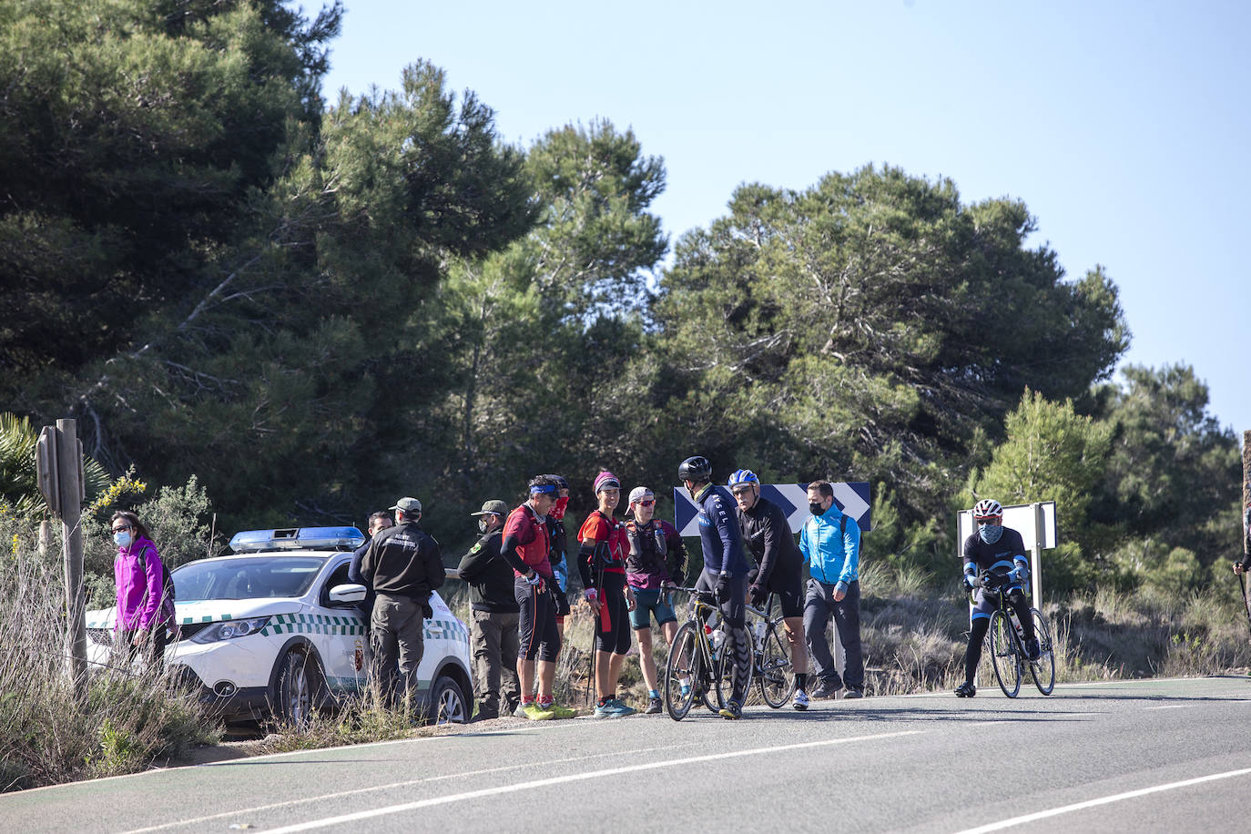Fotos: Refuerzan la vigilancia en los montes de Cartagena ante el aumento de senderistas