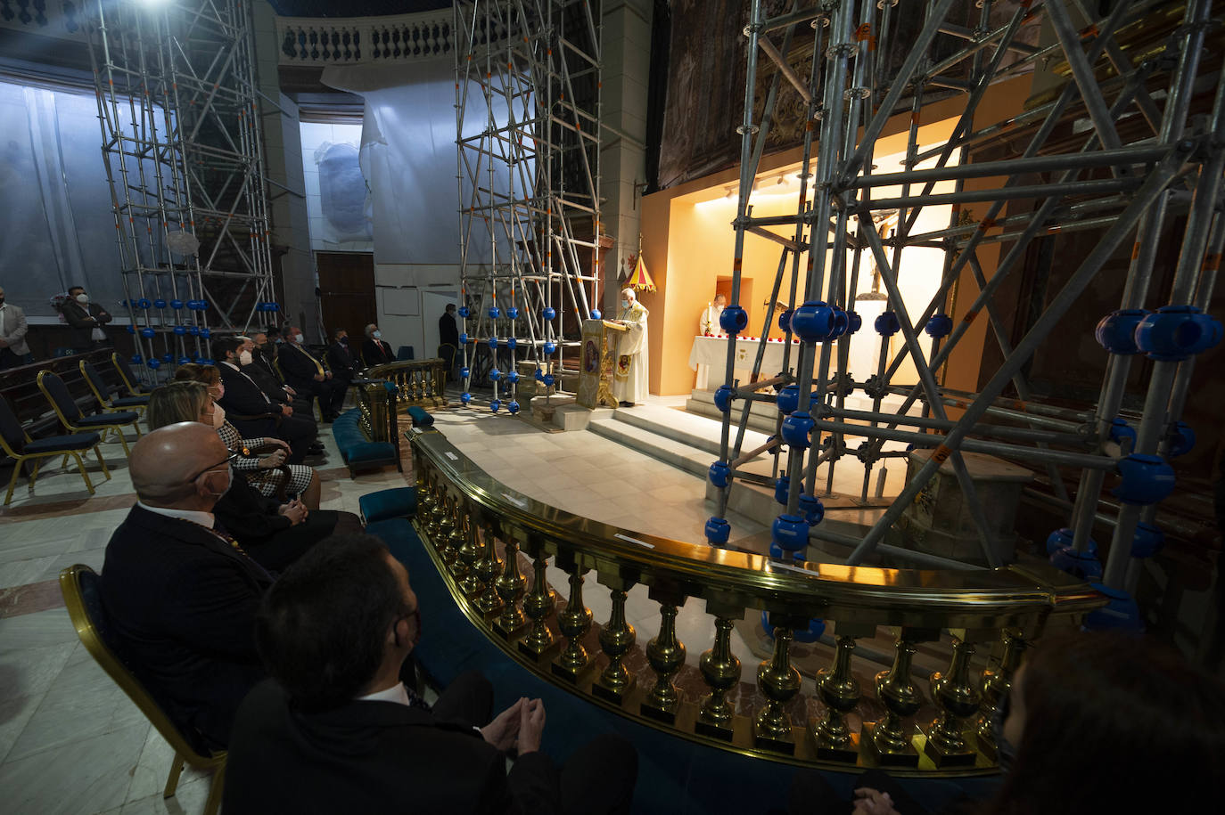 Fotos: Castejón entrega la Onza de Oro al Hospital de Caridad de Cartagena antes del Viernes de Dolores