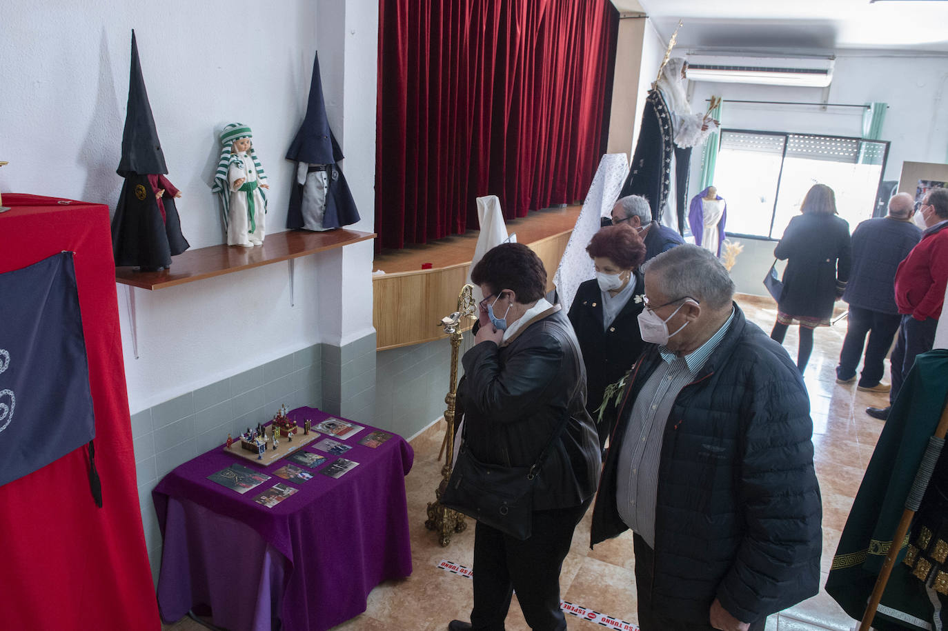 Fotos: Exposición de la cofradía de La Puebla