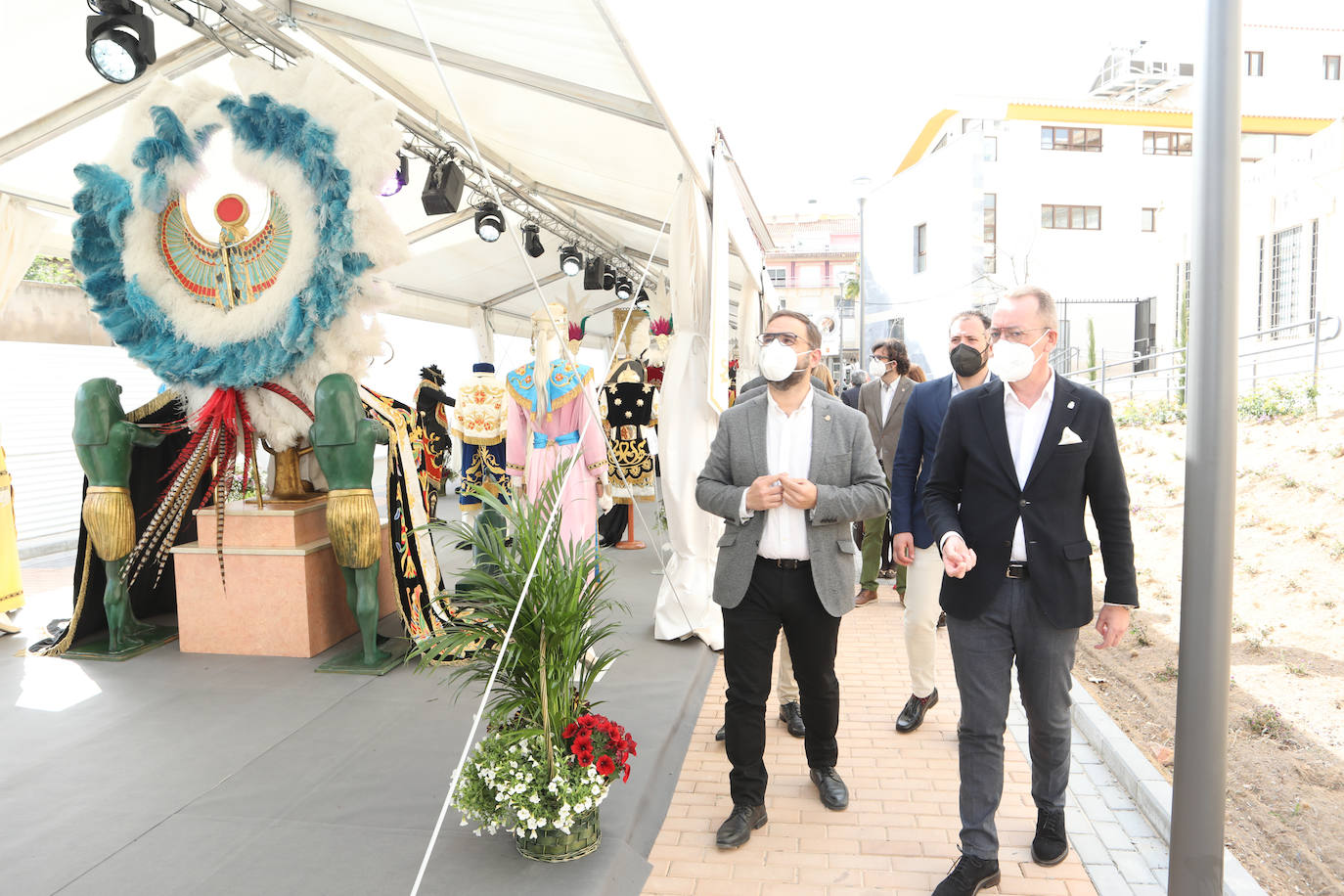 Fotos: Una procesión a pie de calle en Lorca