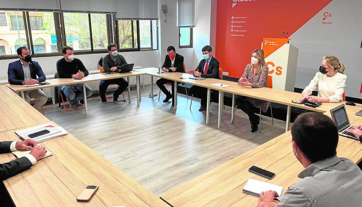 Imagen de la reunión del Comité Autonómico de Ciudadanos, celebrada ayer en Murcia. 