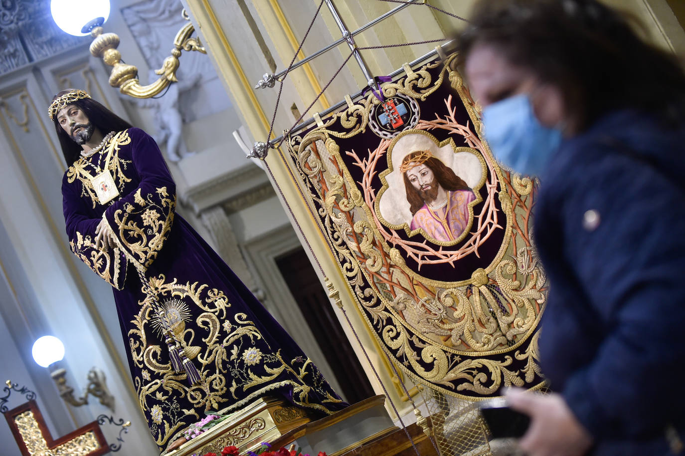 Fotos: Los murcianos visitan al Cristo del Rescate