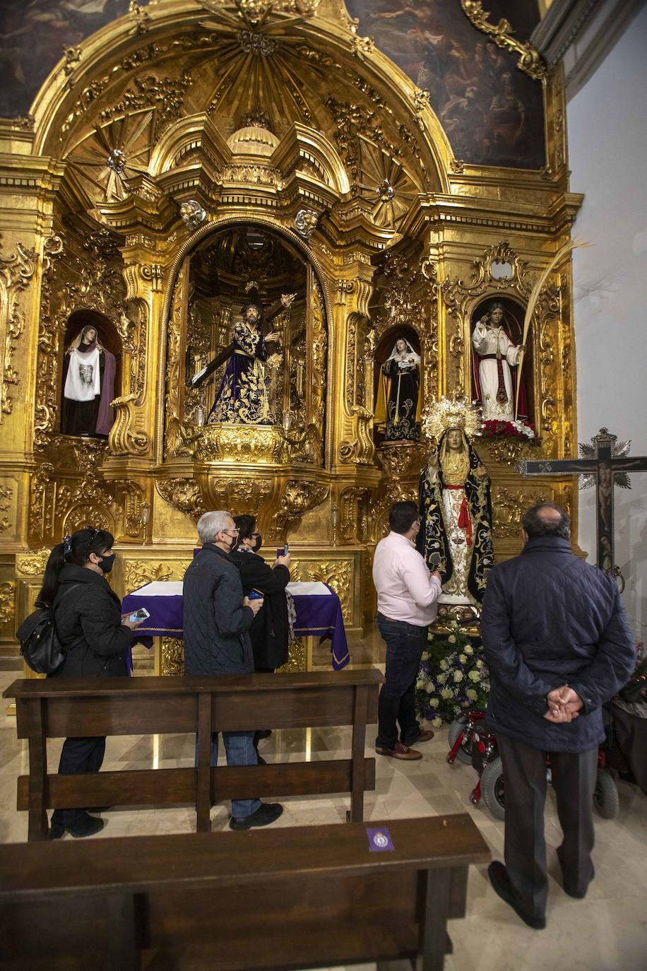 Fotos: Visitas con precaución en las capillas de Cartagena