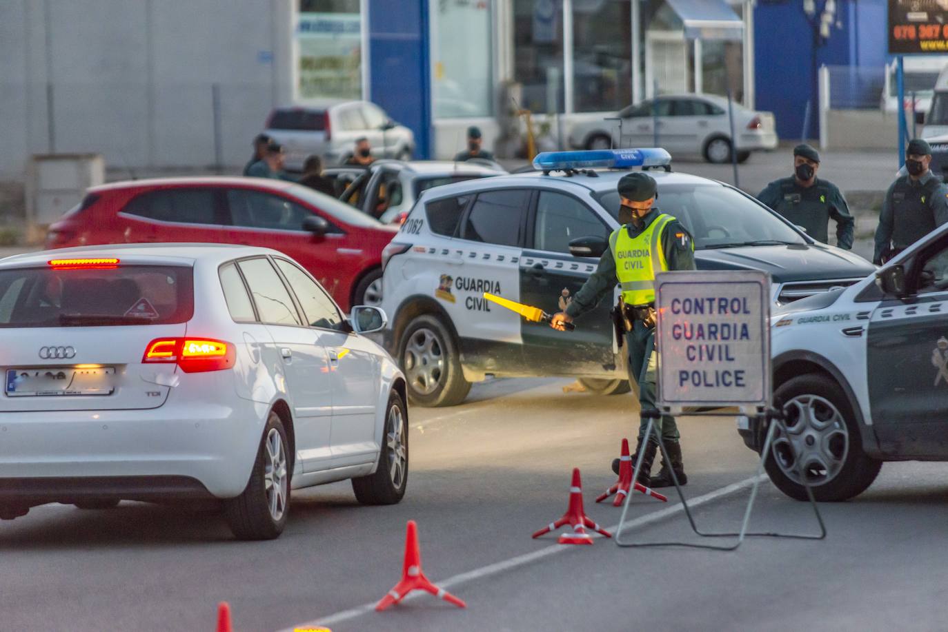 Fotos: La movilidad en la Región sigue bajo estricta vigilancia policial