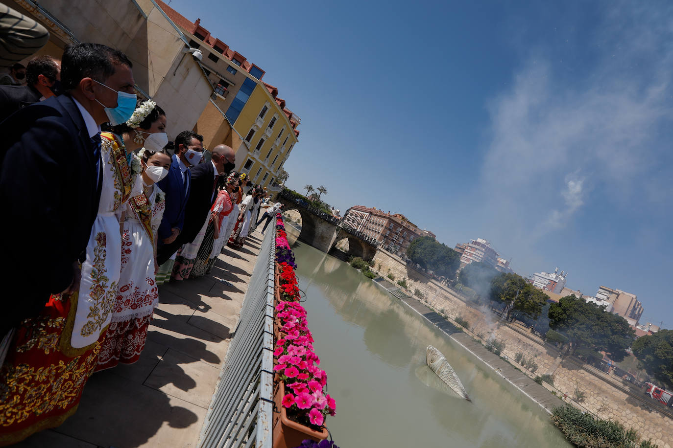 Fotos: La &#039;tronaera&#039; huertana cubre de color el cielo de Murcia