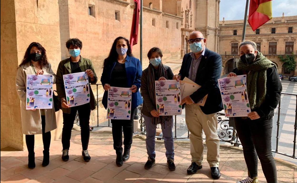 Presentación de actos por el Día Internacional del Pueblo Gitano. 