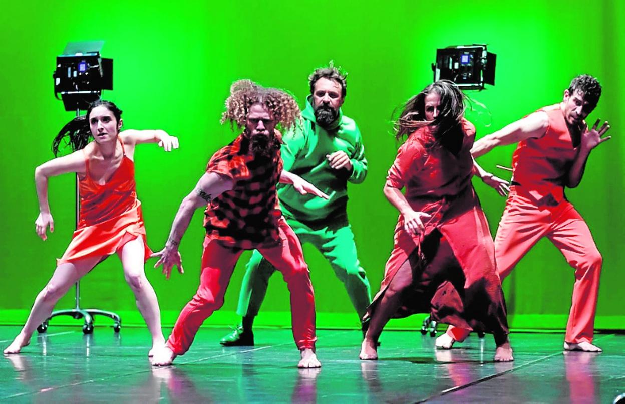 Un momento del espectáculo 'It's a wrap', de La Intrusa. 