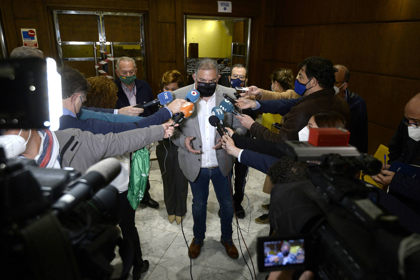 Fotos: Reunión del Círculo por el Agua de las tres provincias en la Cámara de Comercio de Murcia