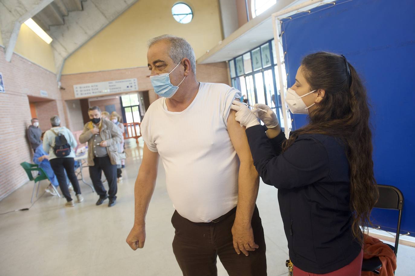 Fotos: Vacunación contra la Covid-19 en Murcia