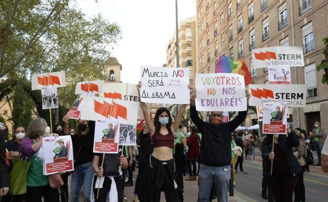 Manifestantes frente a San Esteban, en una imagen de archivo.