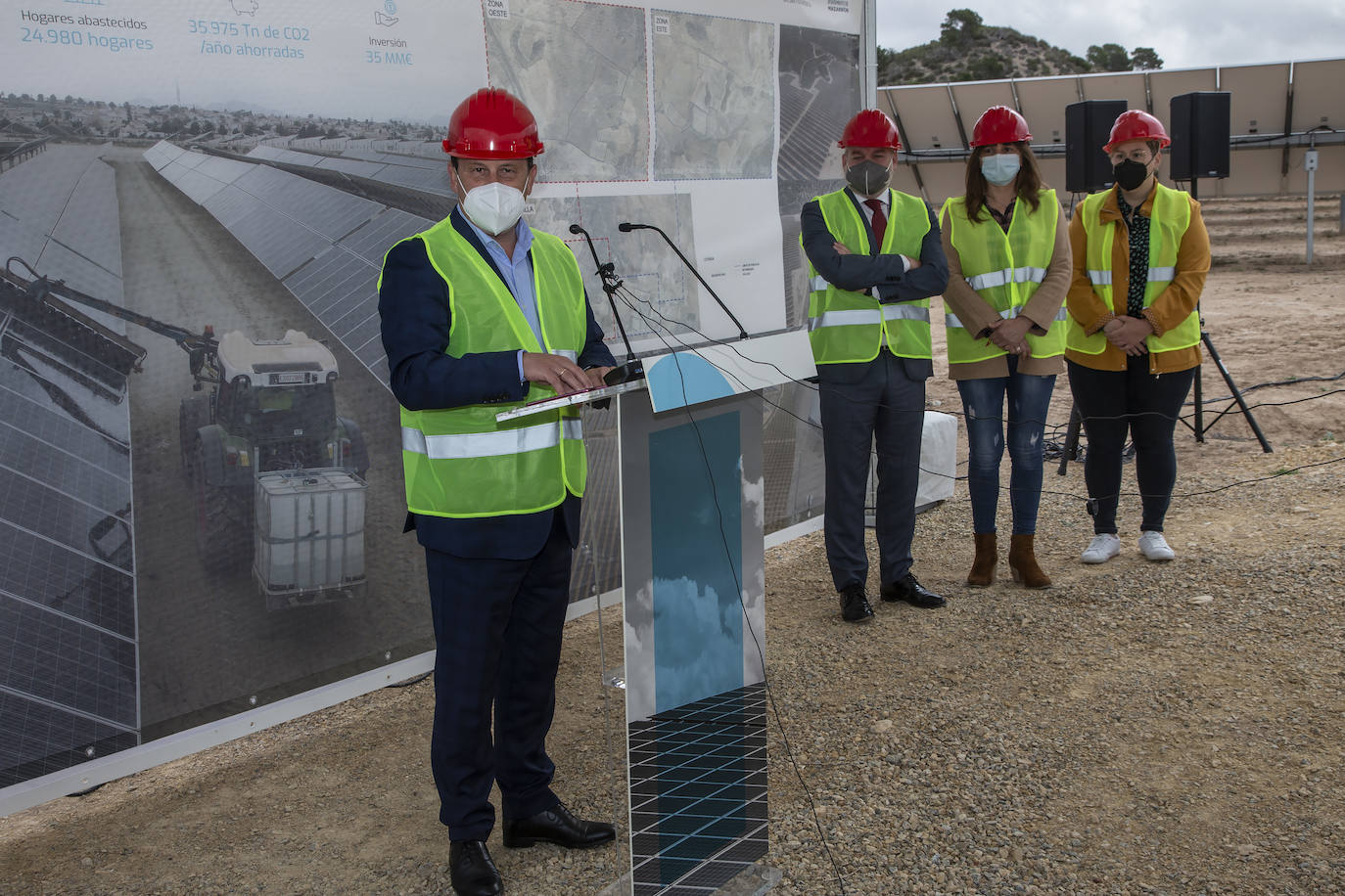 Fotos: La compañía líder en el sector de las renovables seguirá comprando plantas fotovoltaicas en la Región