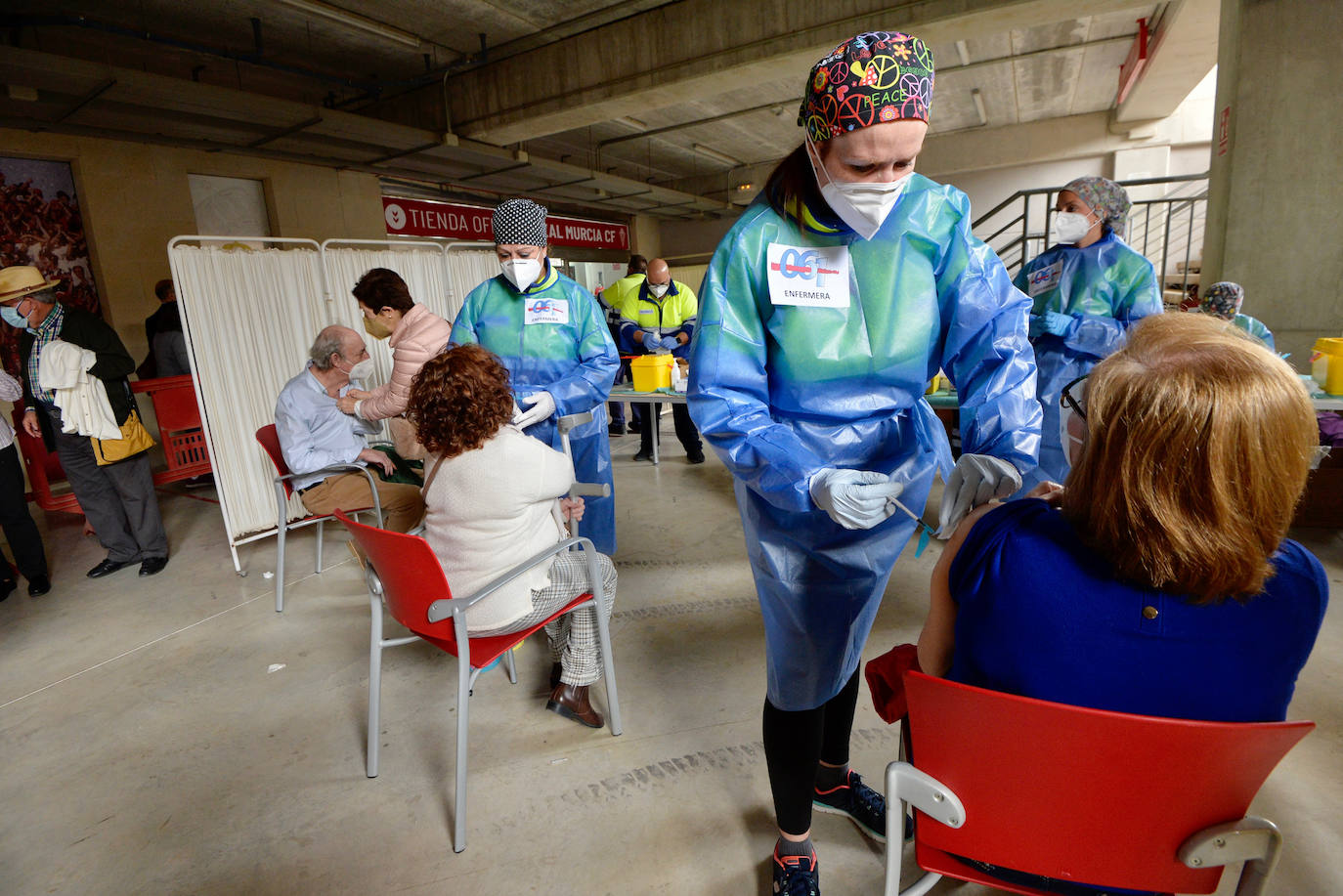 Fotos: Los pacientes en hemodiálisis de la Región comenzarán a recibir dosis de la vacuna contra la Covid esta semana