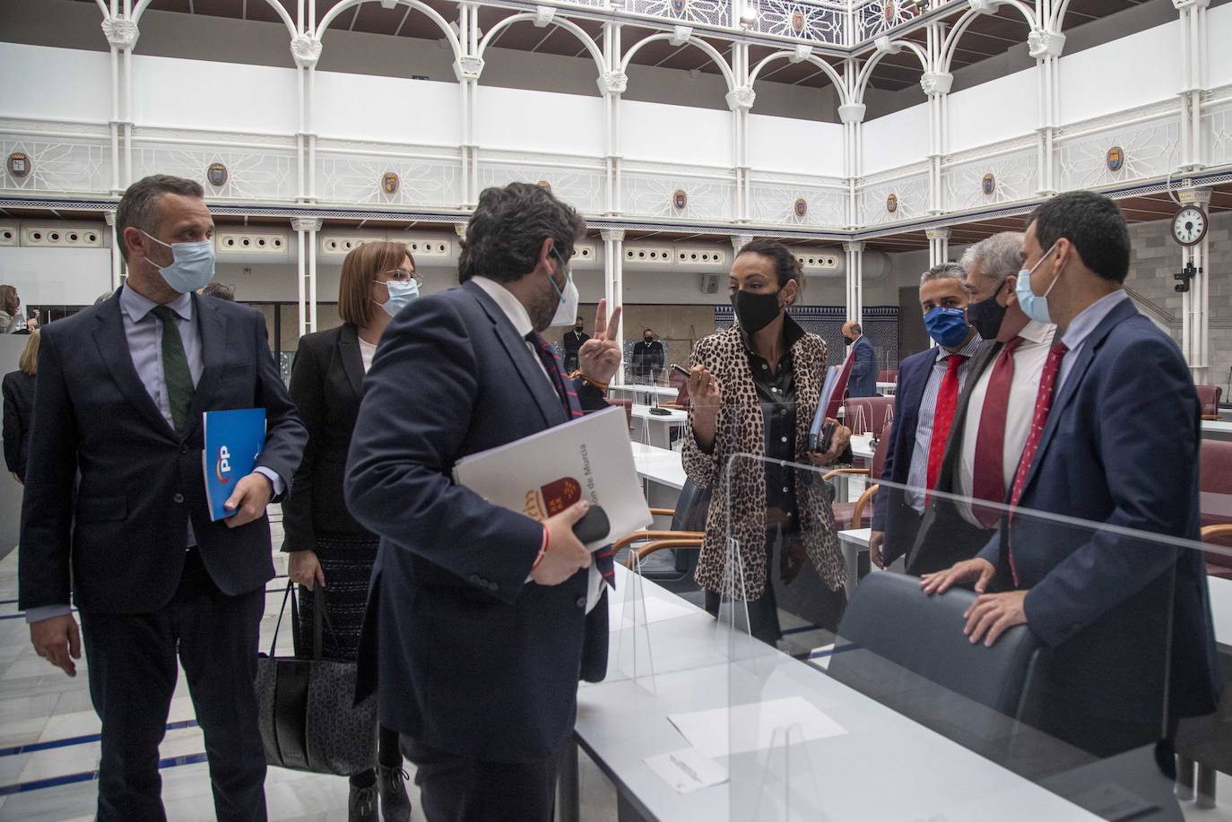 Fotos: Fernando López Miras comparecen en el pleno de la Asamblea Regional