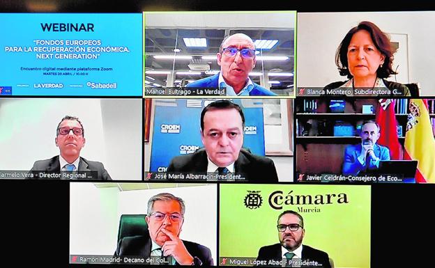 El periodista de LA VERDAD Manuel Buitrago moderó, ayer, el 'webinar' en el que intervinieron Blanca Montero, Carmelo Vera, José María Albarracín, Javier Celdrán, Ramón Madrid y Miguel López Abad. 