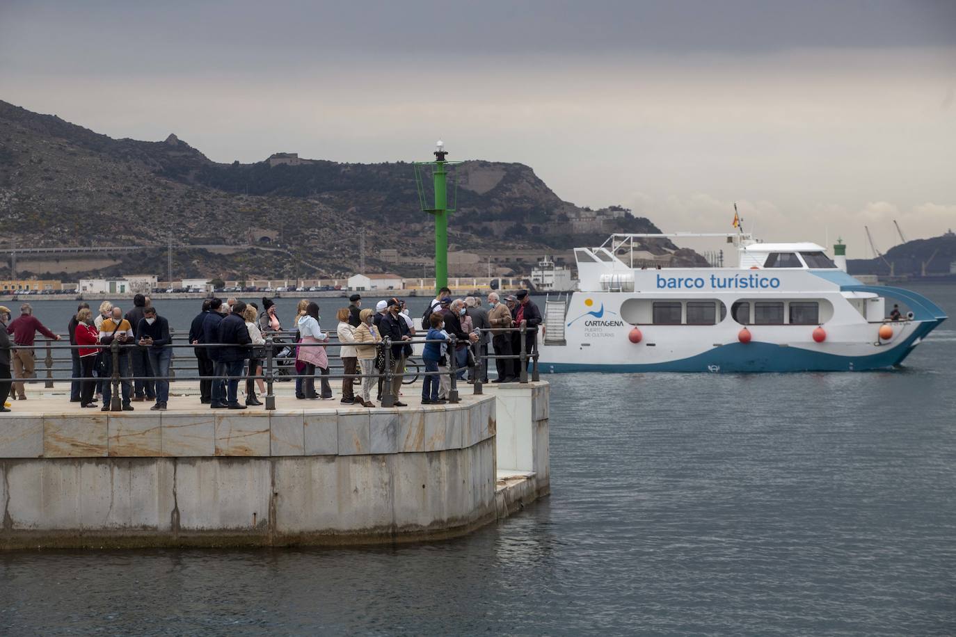 Fotos: Los Reyes asisten al acto de la puesta a flote del submarino &#039;Isaac Peral&#039; en Cartagena