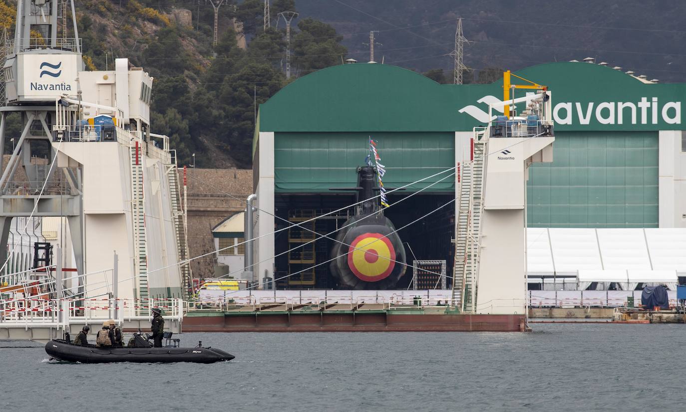 Fotos: Los Reyes asisten al acto de la puesta a flote del submarino &#039;Isaac Peral&#039; en Cartagena