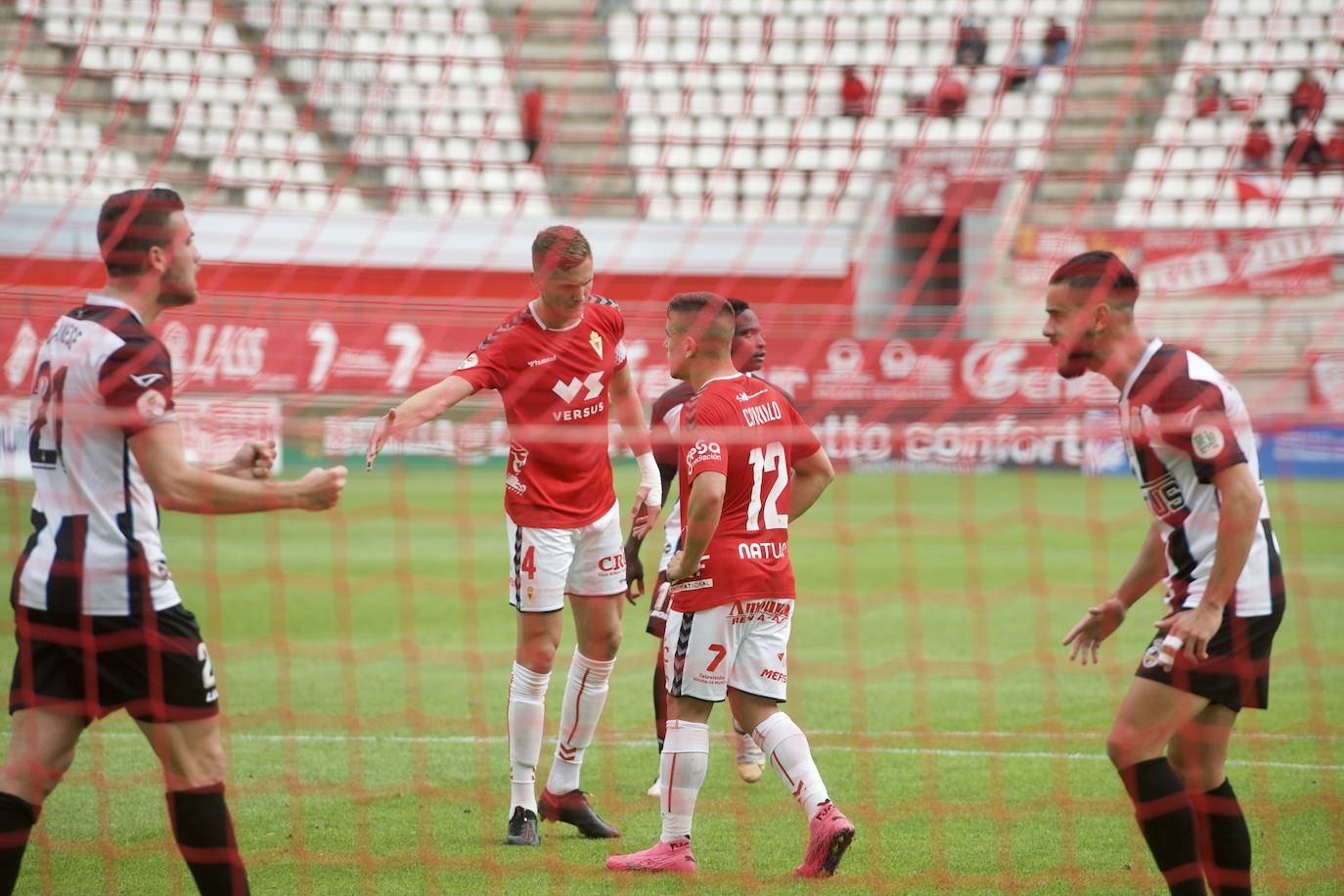 Fotos: El empate del Real Murcia ante el Linense, en imágenes
