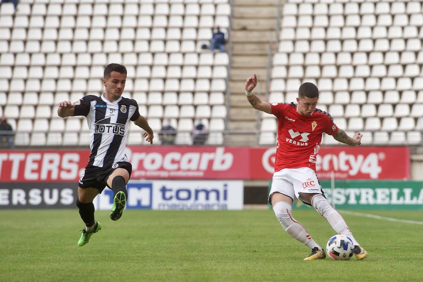 Fotos: El empate del Real Murcia ante el Linense, en imágenes