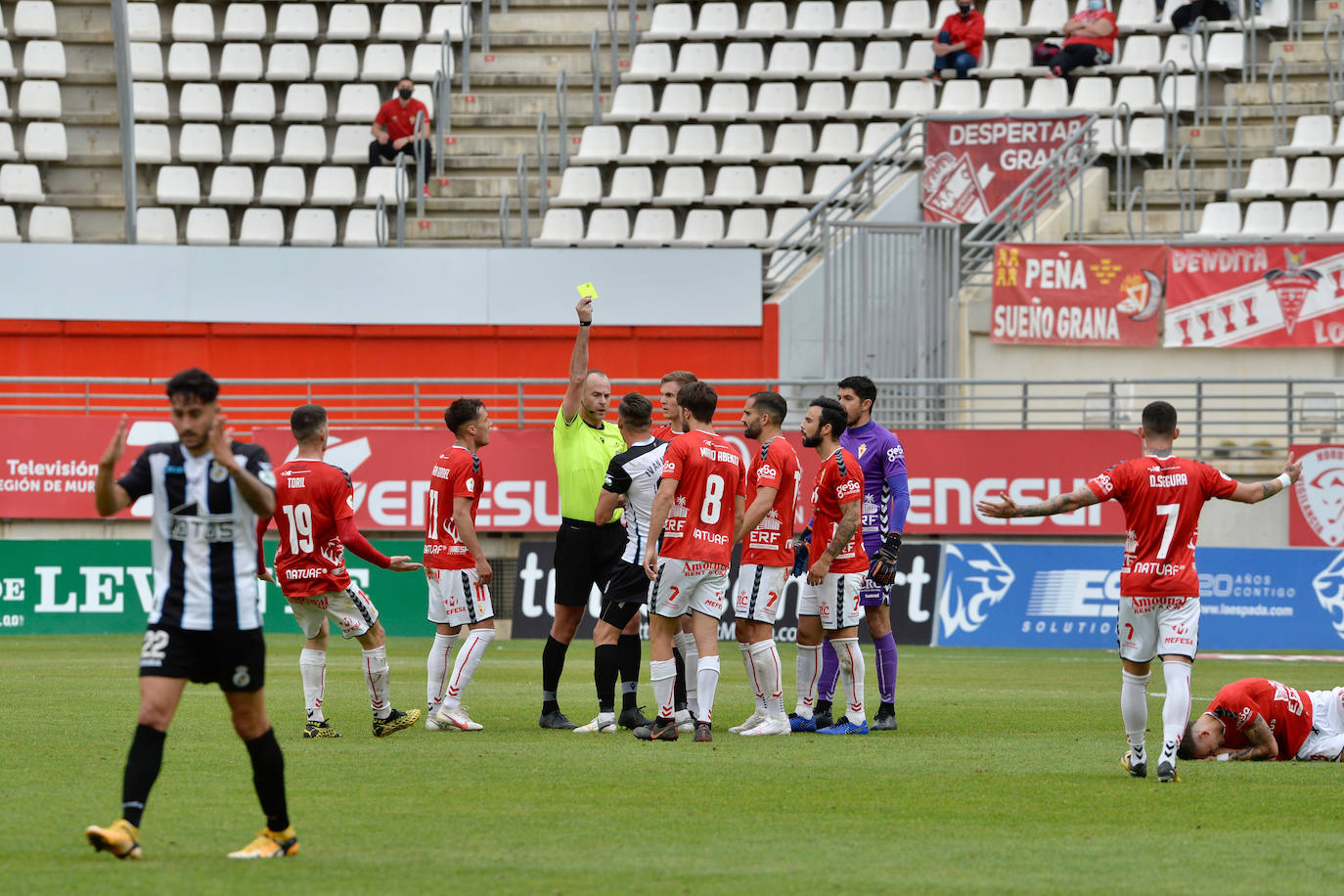 Fotos: El empate del Real Murcia ante el Linense, en imágenes