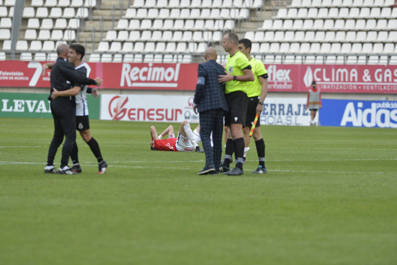 Fotos: El empate del Real Murcia ante el Linense, en imágenes